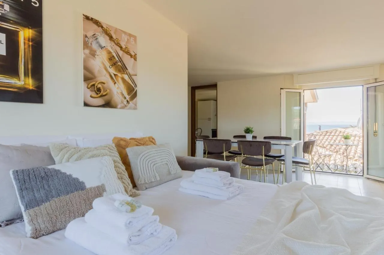 Bardolino Fronte Lago Di Garda, La Finestra Sull'Acqua Apartment